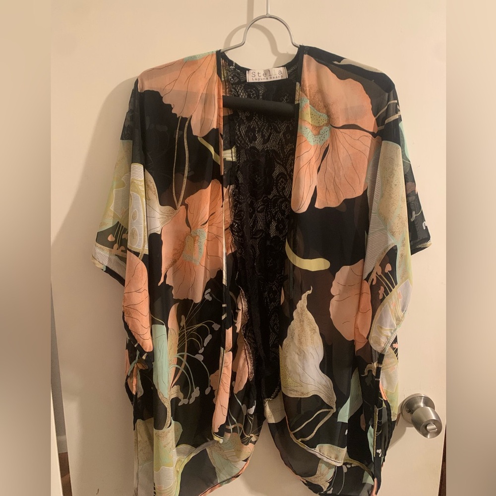 Stella Laguna Beach Beach Coverup / Sheer Shawl